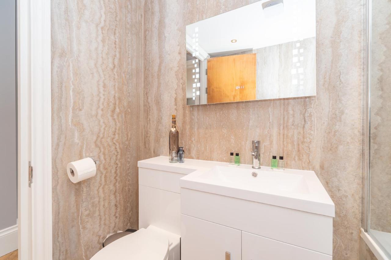 Stunning Hyde Park Apartments London Bagian luar foto