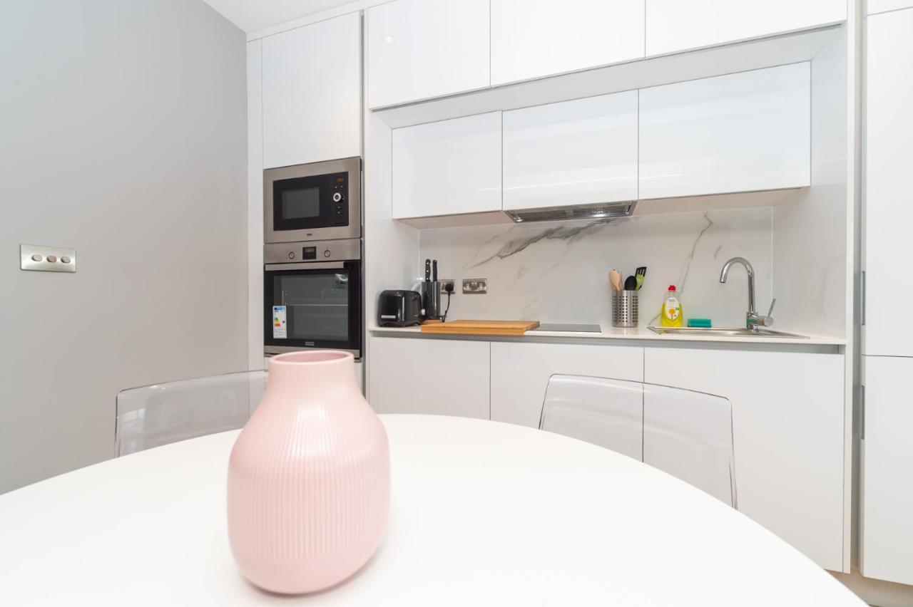 Stunning Hyde Park Apartments London Bagian luar foto